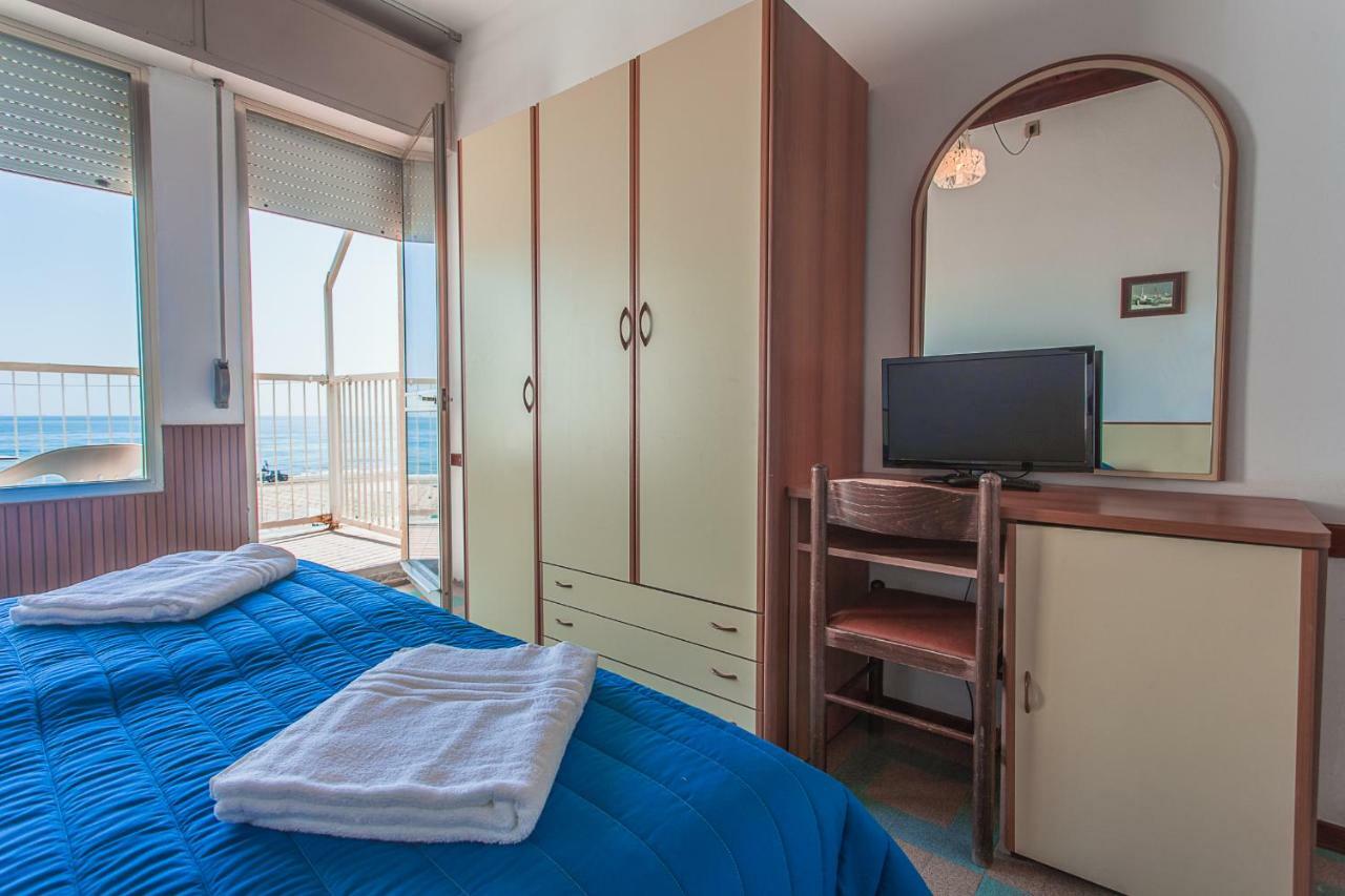 Hotel Buenos Aires Cervia Ngoại thất bức ảnh