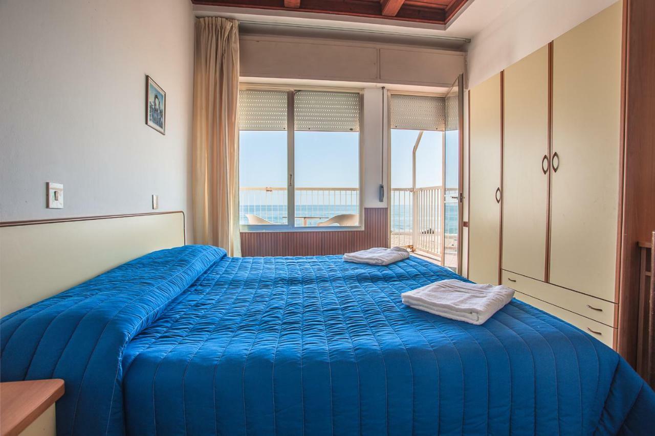 Hotel Buenos Aires Cervia Ngoại thất bức ảnh